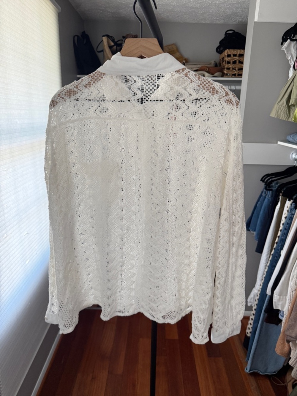 POL boho lace button down - Picture 7 of 10